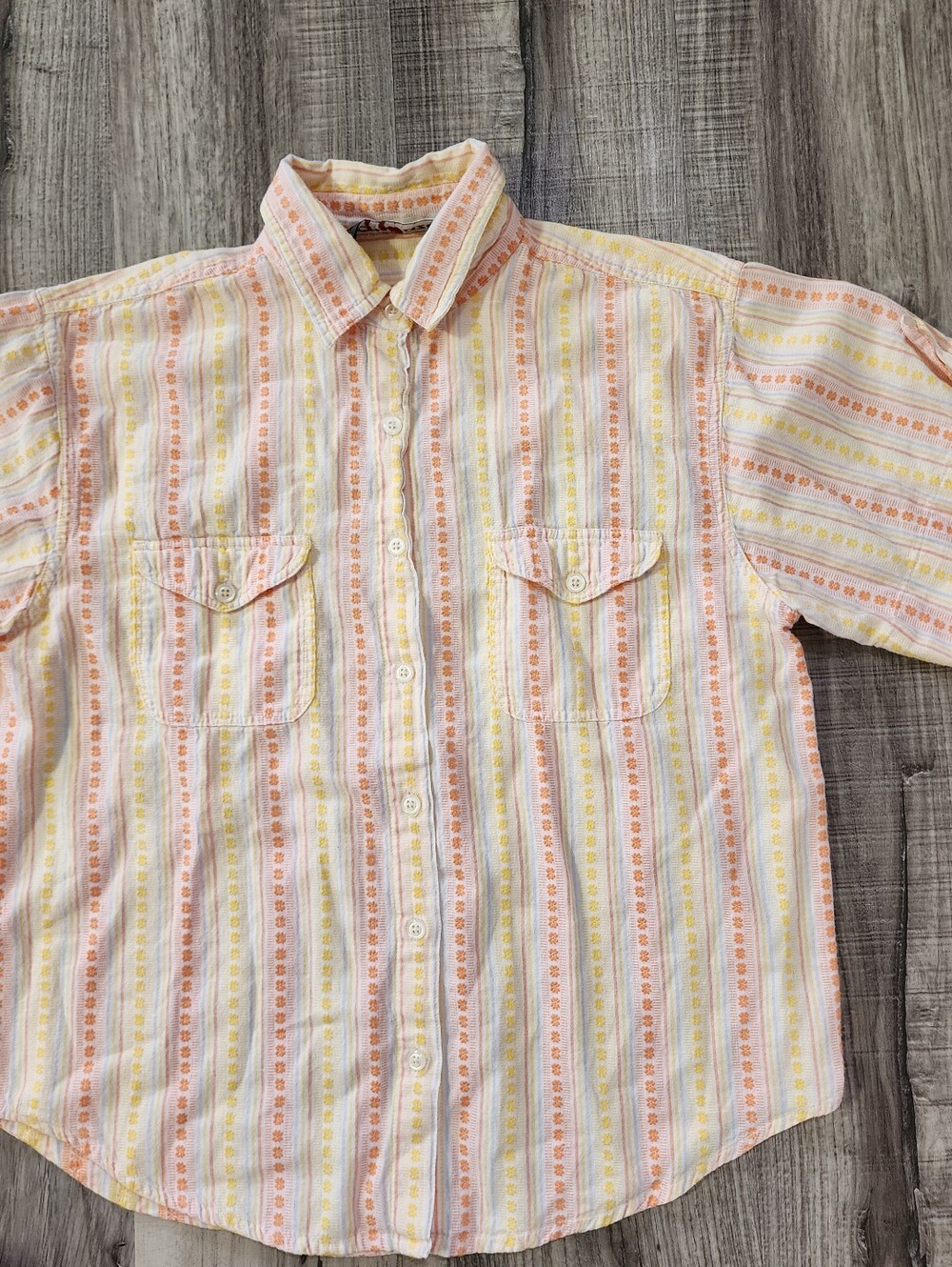 Citicraze Vintage Striped Short-Sleeve Button-Up Shirt in Peach and Yellow